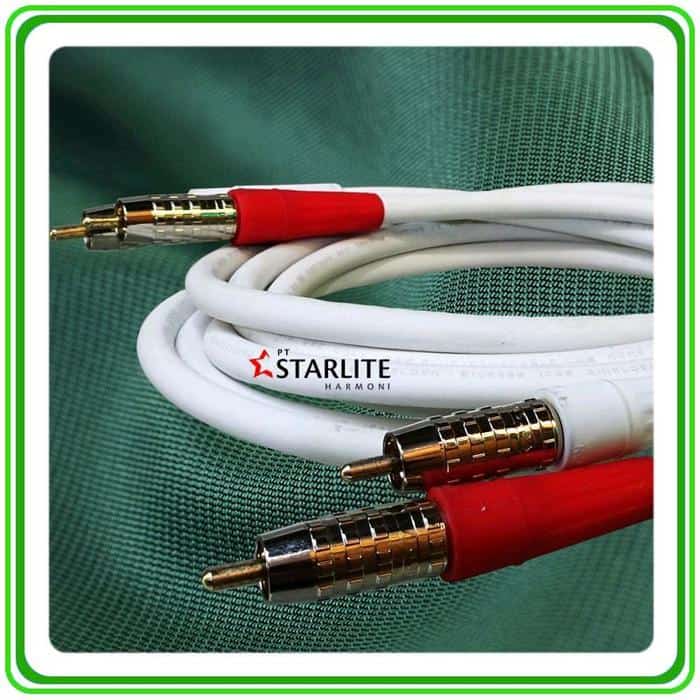 Kabel ini buatan Blue Jean Cable USA dengan bahan kabel Belden USA. Blue Jean Cable - salah satu penjual kabel AUDIO/VIDEO/DATA/SDI dari USA dengan harga terjangkau. Kabel buatan Belden USA dengan menggunakan Taversoe RCA plug, jack RCA tanpa solder.